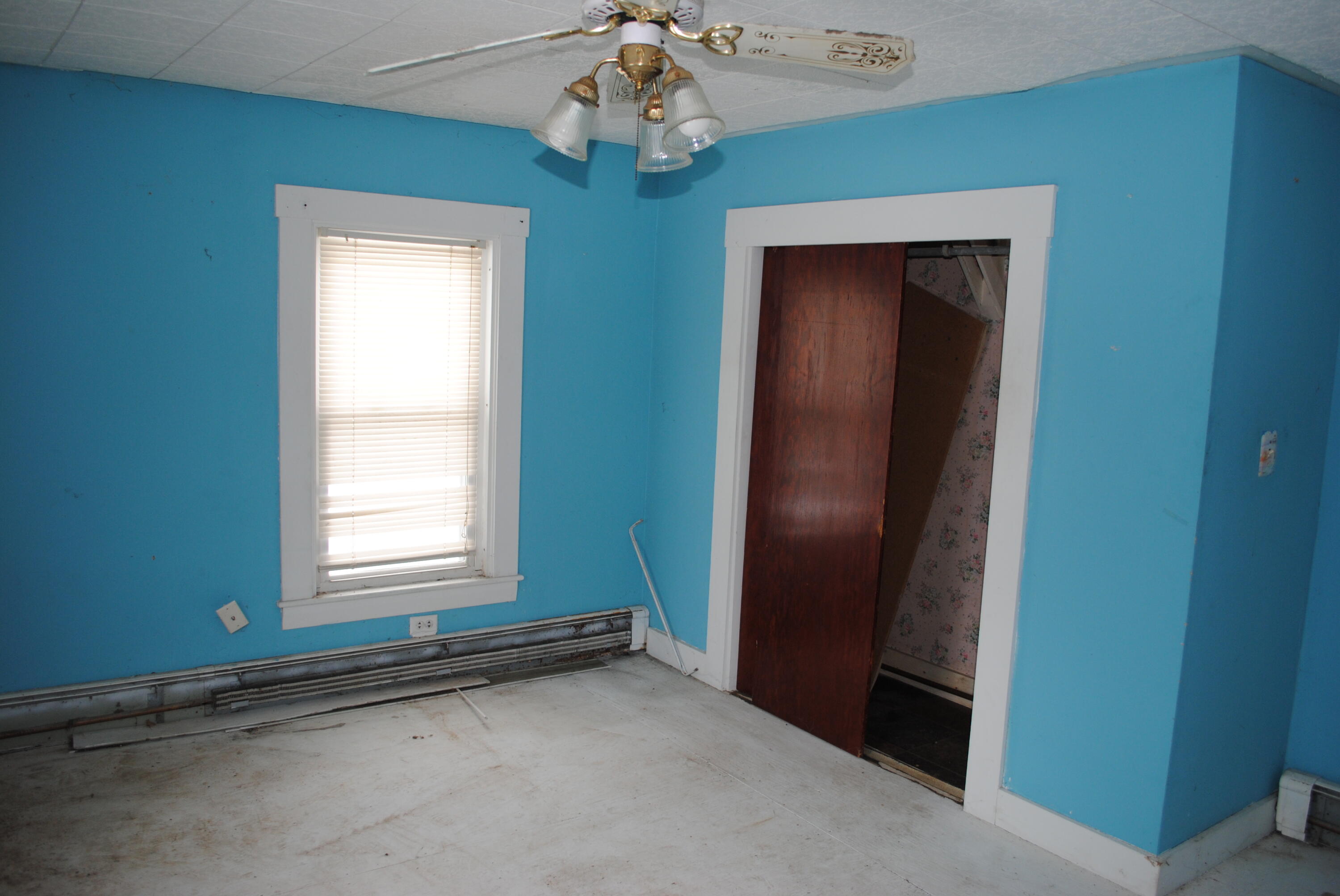 51 Pleasant Street Sanford, ME 04083 - Photo 9 of 25 DSC_0009