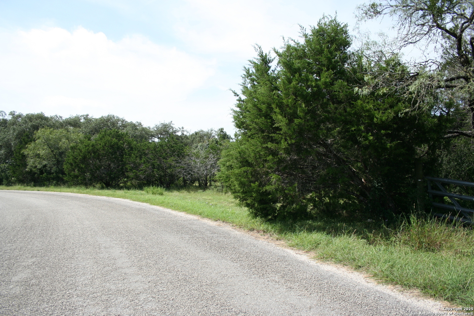 28028 Old Windmill Road New Braunfels, TX 78132 - Photo 7 of 8