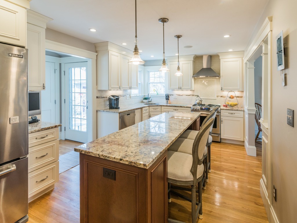 5 Lovell Road Watertown, MA 02472 - Photo 3 of 28 Gallery Image 3