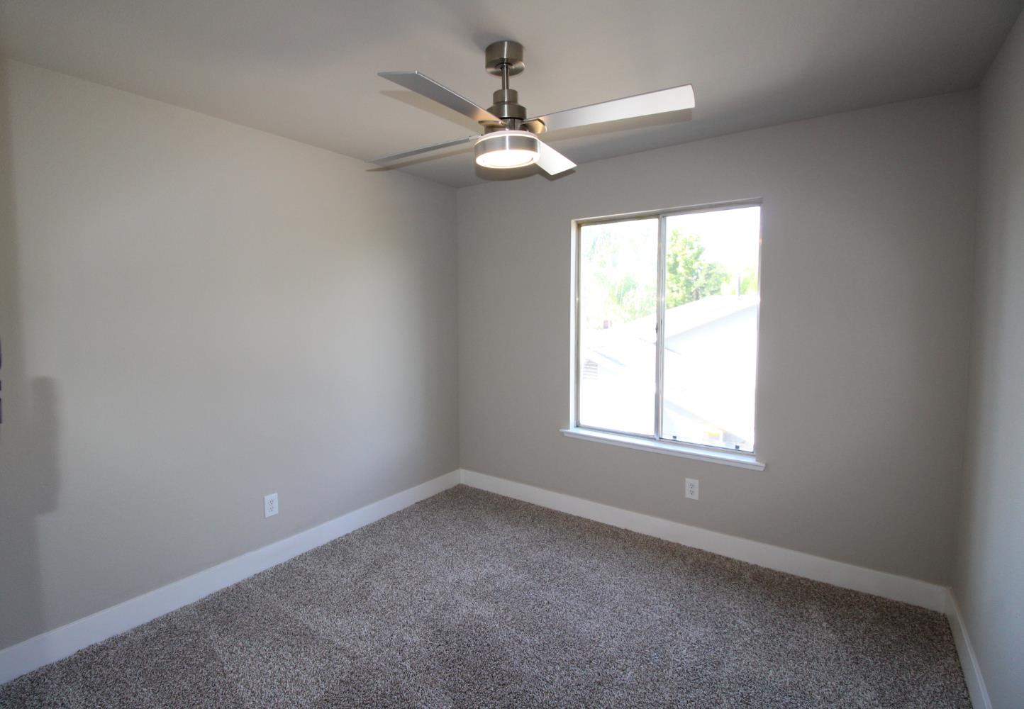 2117 Goshen Avenue Clovis, CA 93611 - Photo 16 of 30