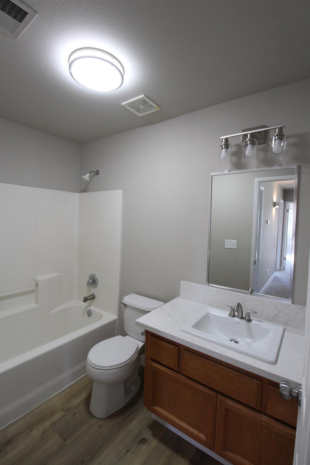 2117 Goshen Avenue Clovis, CA 93611 - Photo 22 of 30