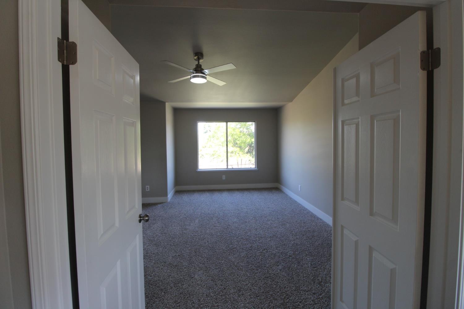 2117 Goshen Avenue Clovis, CA 93611 - Photo 23 of 30