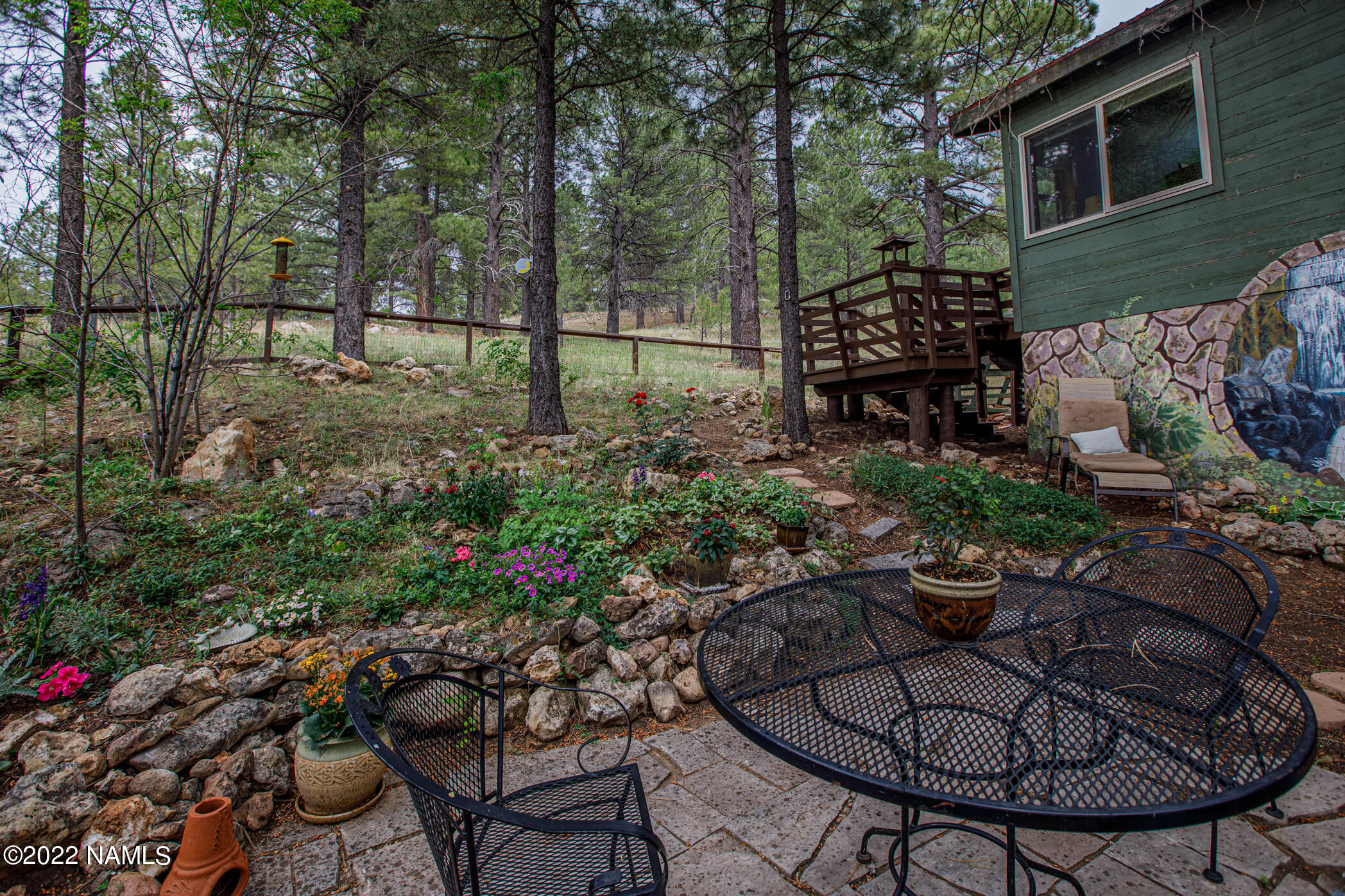 1772 Homestead Road Flagstaff, AZ 86005 - Photo 20 of 34 Fenced Patio
