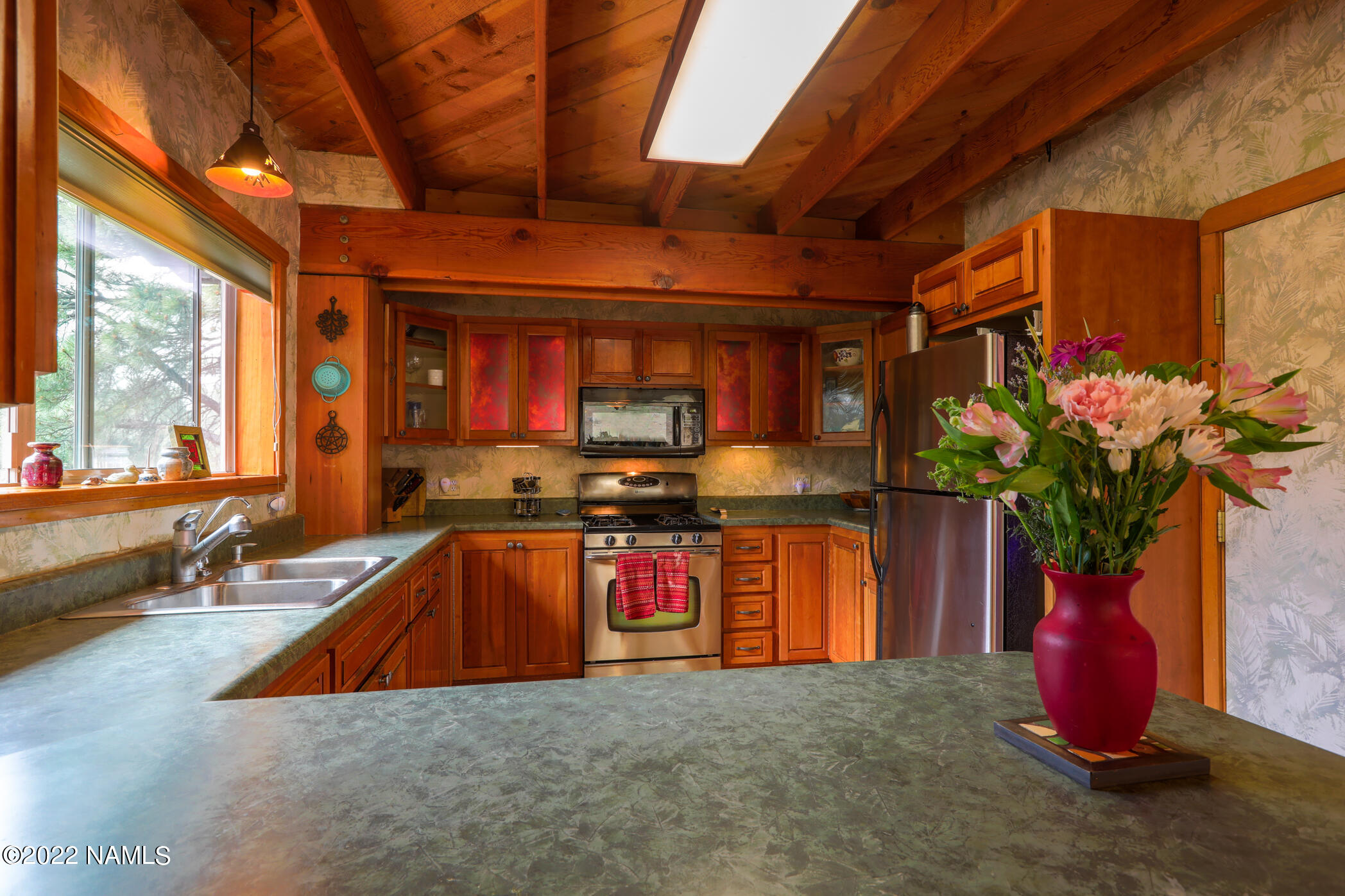 1772 Homestead Road Flagstaff, AZ 86005 - Photo 10 of 34 Kitchen 2