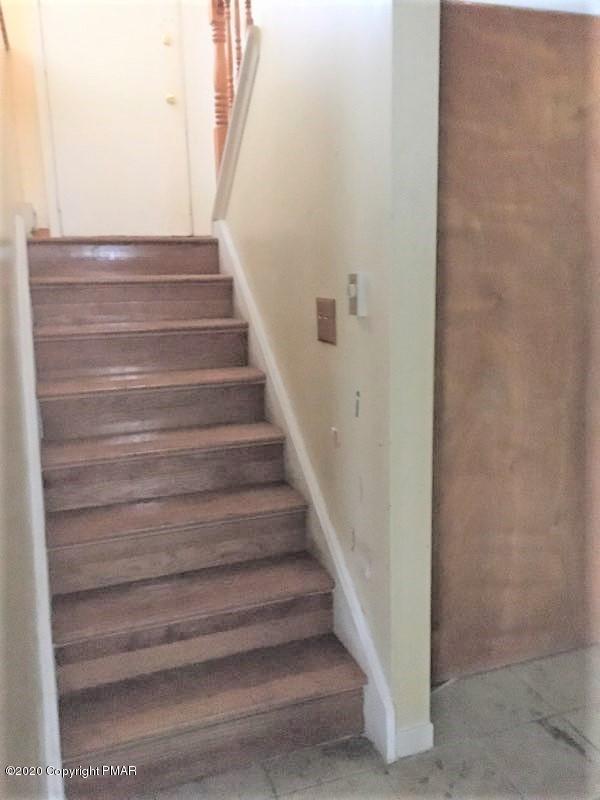 1113 Cobblewood Road Newfoundland, PA 18445 - Photo 15 of 31 STAIRCASE TO BSMT