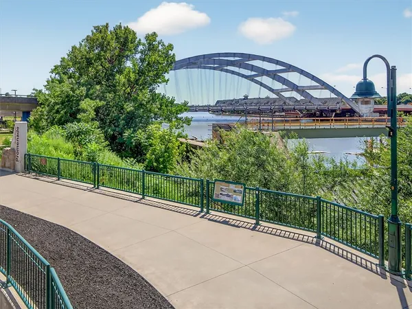 $5,000 | 102 Court Street, Unit 2, Rochester, NY 14604