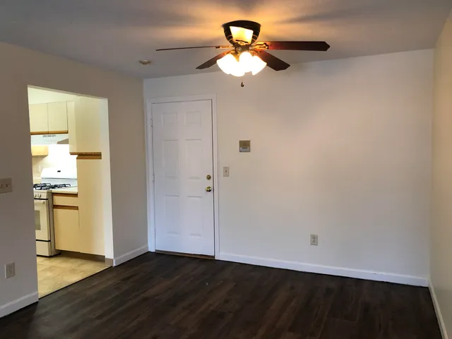 $1,716 | 383 Huse Road, Unit 6, Manchester, NH 03103