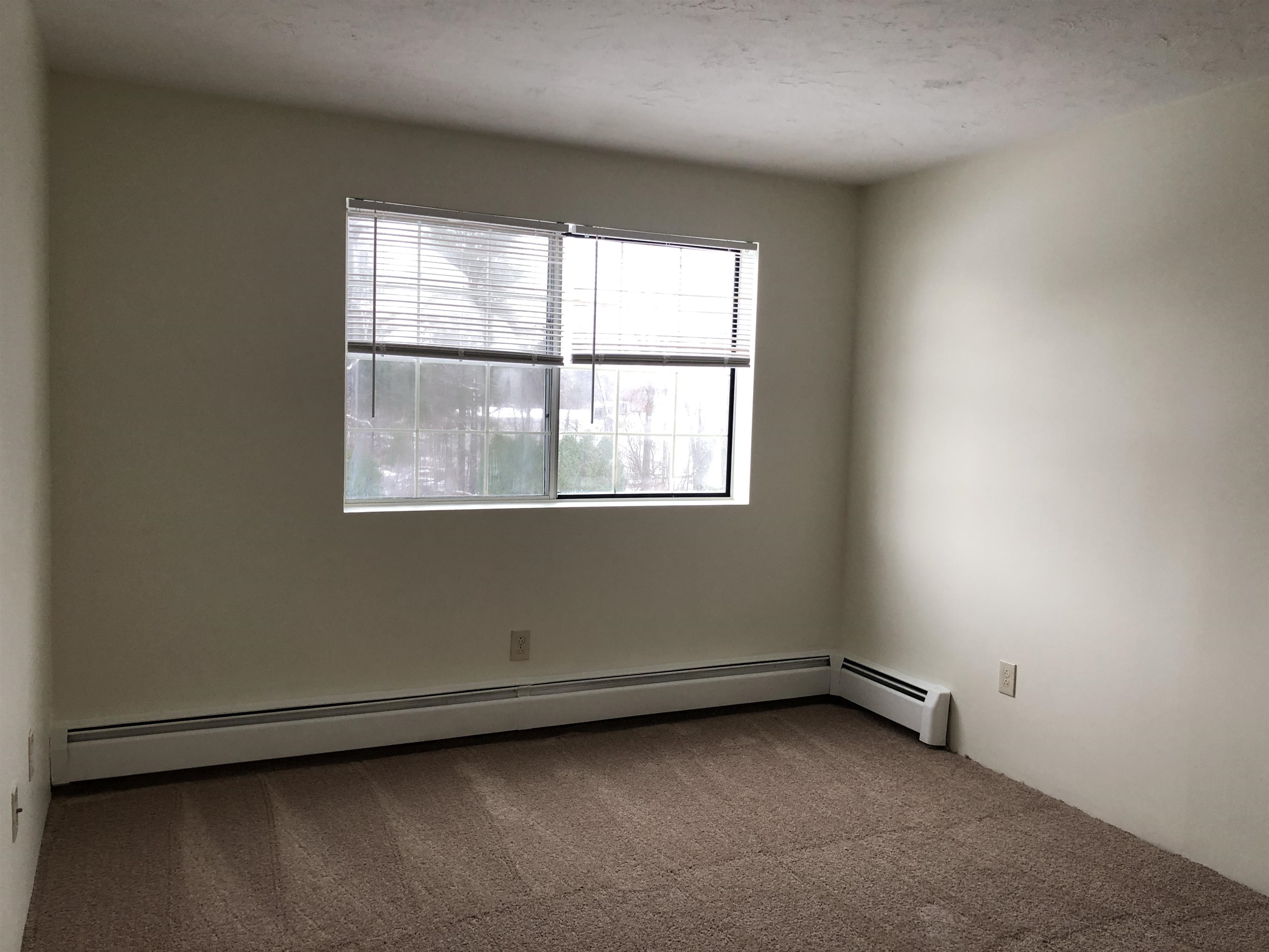 383 Huse Road, Unit 6 Manchester, NH 03103 - Photo 23 of 40