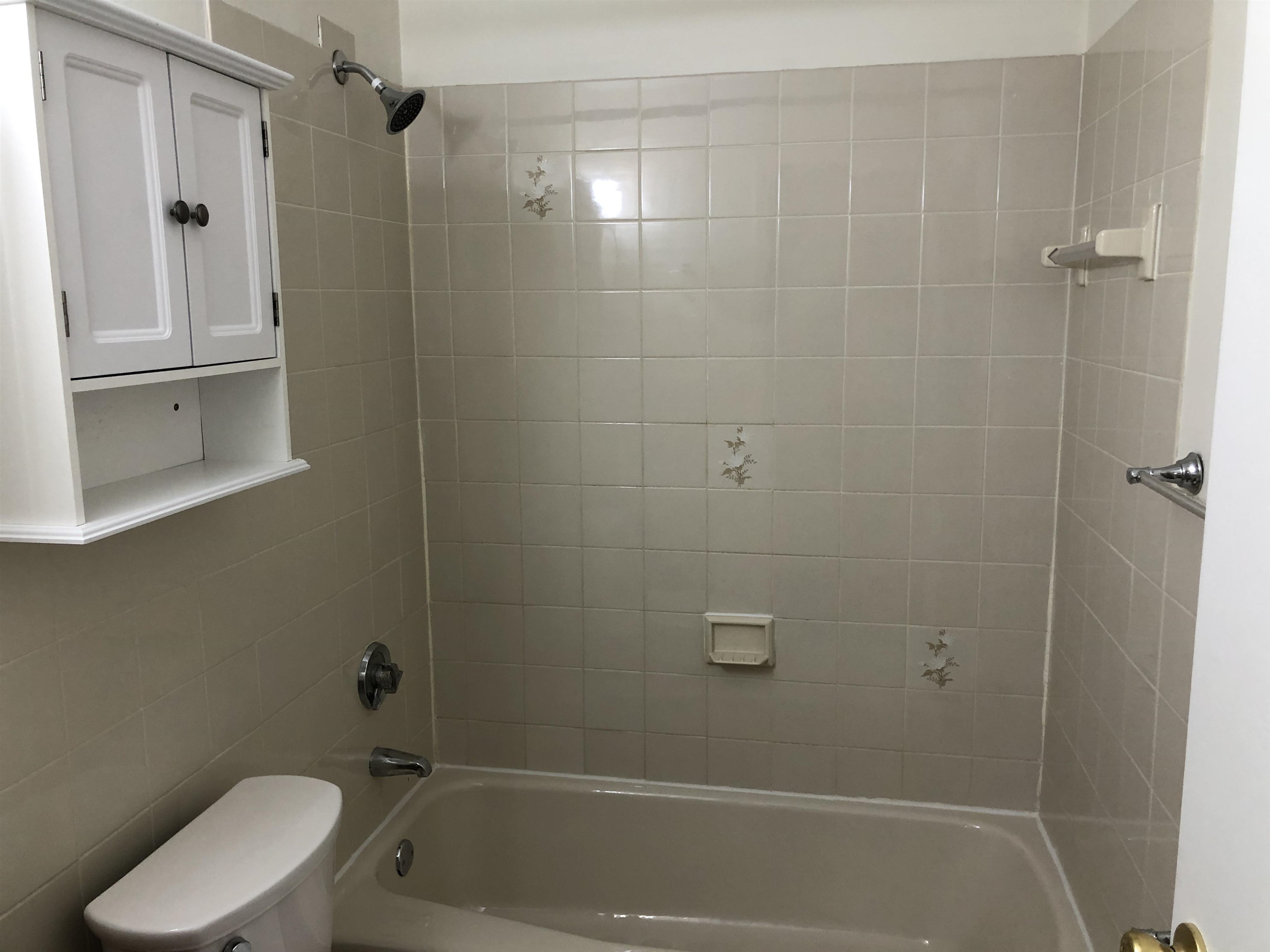 383 Huse Road, Unit 6 Manchester, NH 03103 - Photo 33 of 40