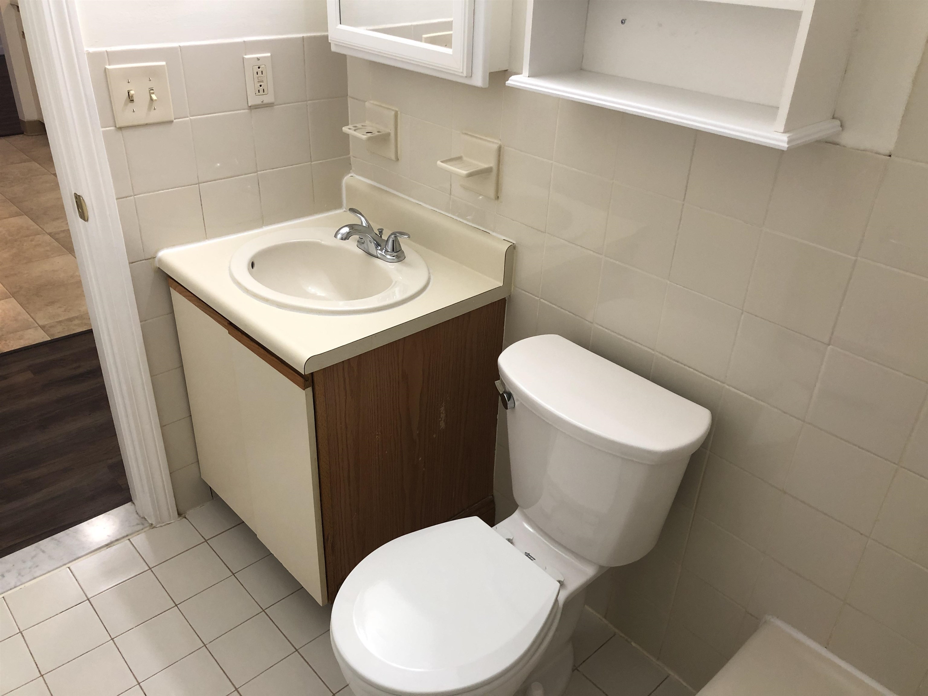 383 Huse Road, Unit 6 Manchester, NH 03103 - Photo 34 of 40