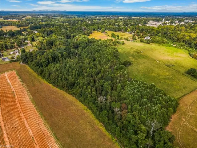 $150,000 | 0 Lake Drive, Boonville, NC 27011