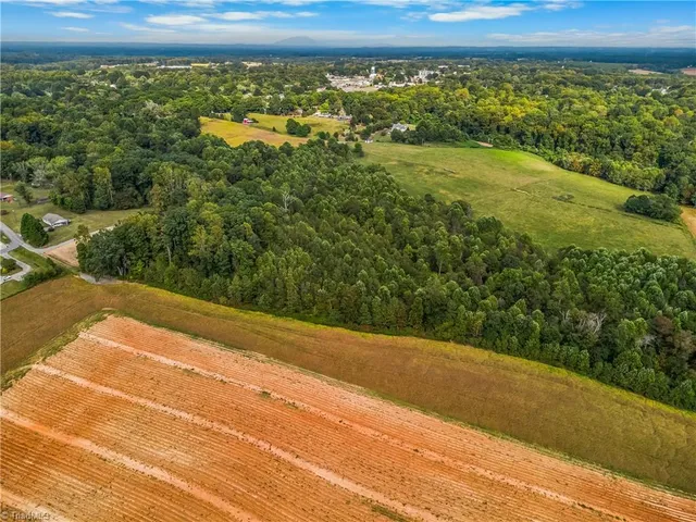 $150,000 | 0 Lake Drive, Boonville, NC 27011