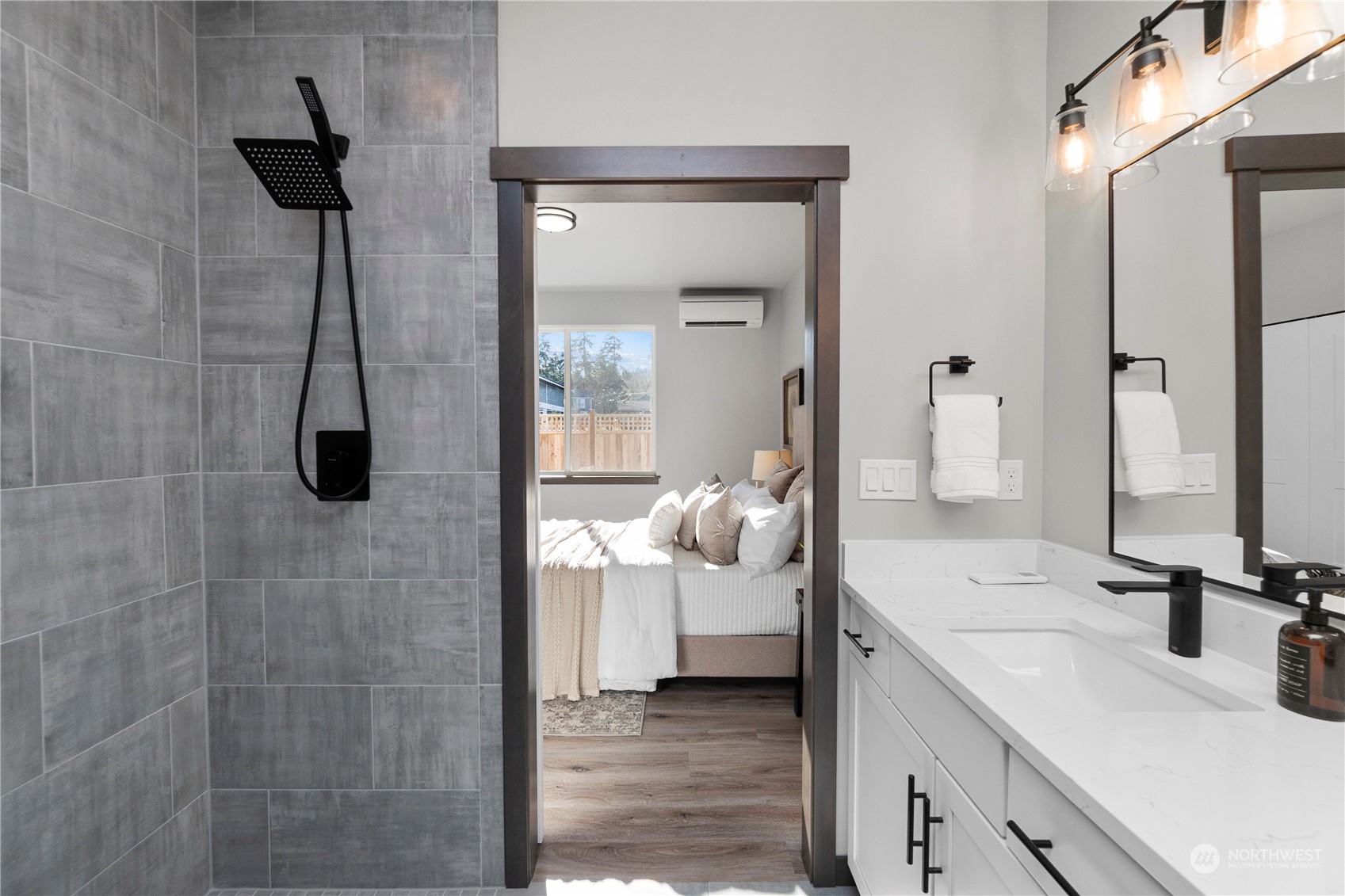 6441 Humphrey Road, Unit 4 Clinton, WA 98236 - Photo 26 of 40