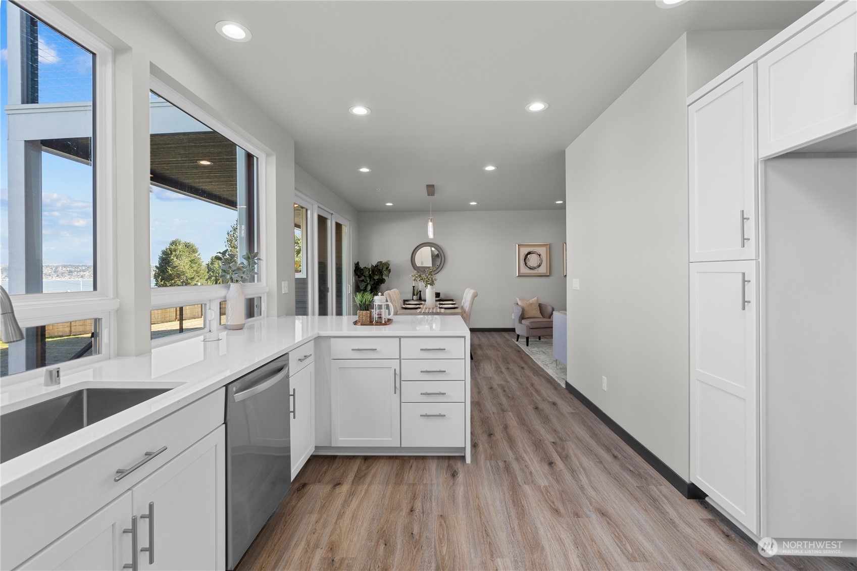 6441 Humphrey Road, Unit 4 Clinton, WA 98236 - Photo 5 of 40