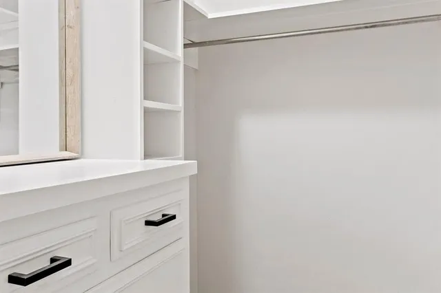 $2,995 | 527 East Spring Valley Road, Richardson, TX 75081