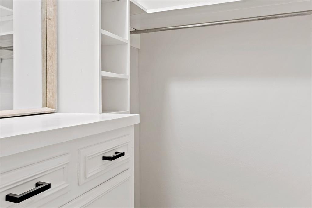 527 East Spring Valley Road Richardson, TX 75081 - Photo 19 of 19 a close view of closet