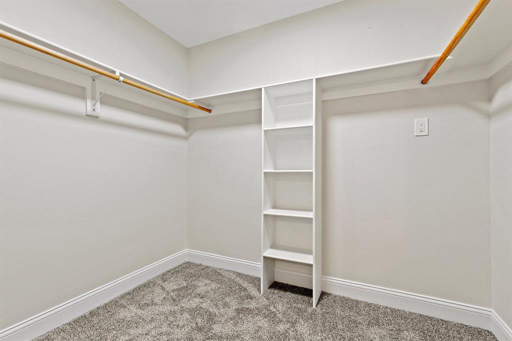 527 East Spring Valley Road Richardson, TX 75081 - Photo 8 of 19