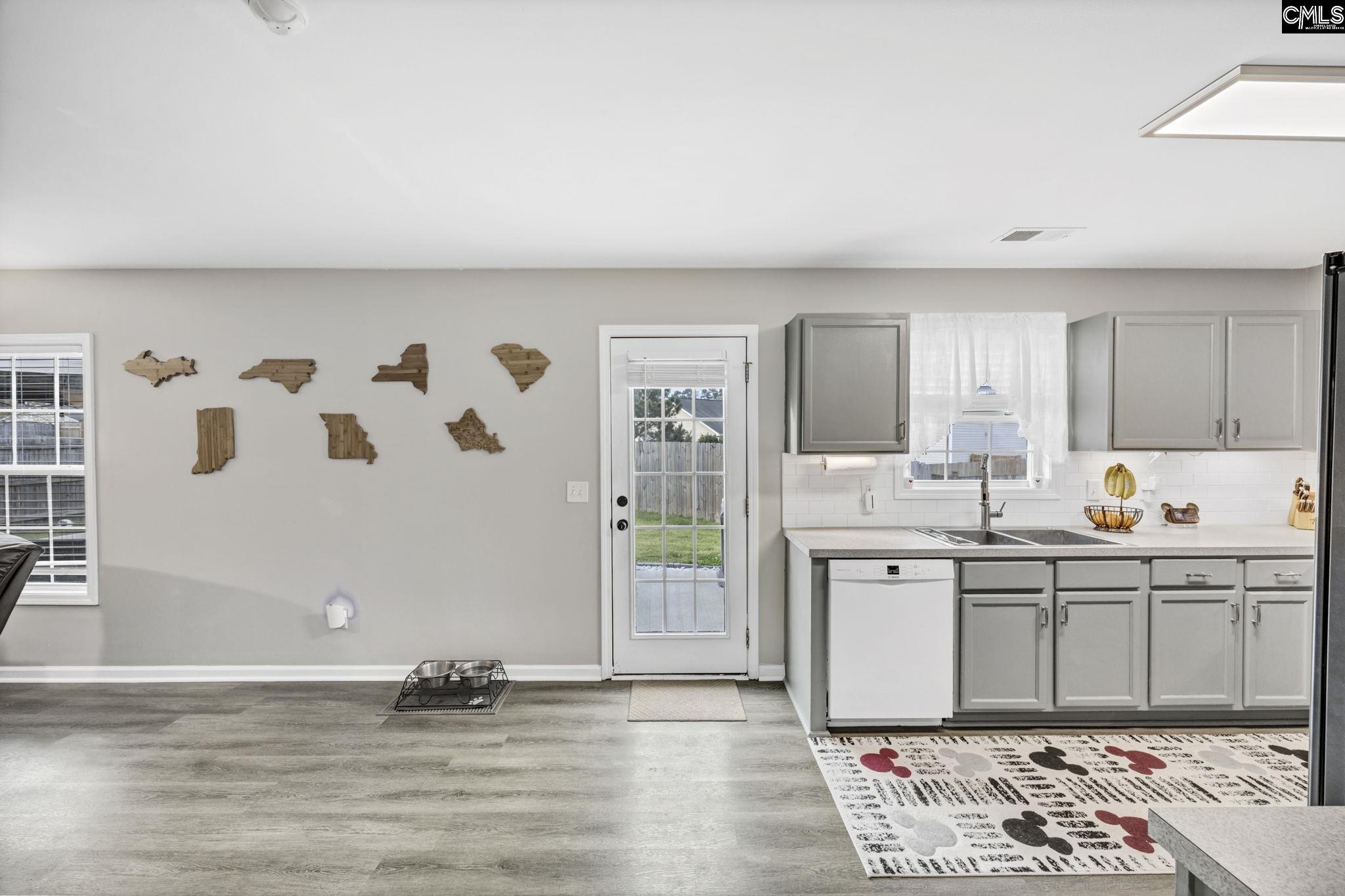 727 AppleGate Lane Columbia, SC 29209 - Photo 11 of 54