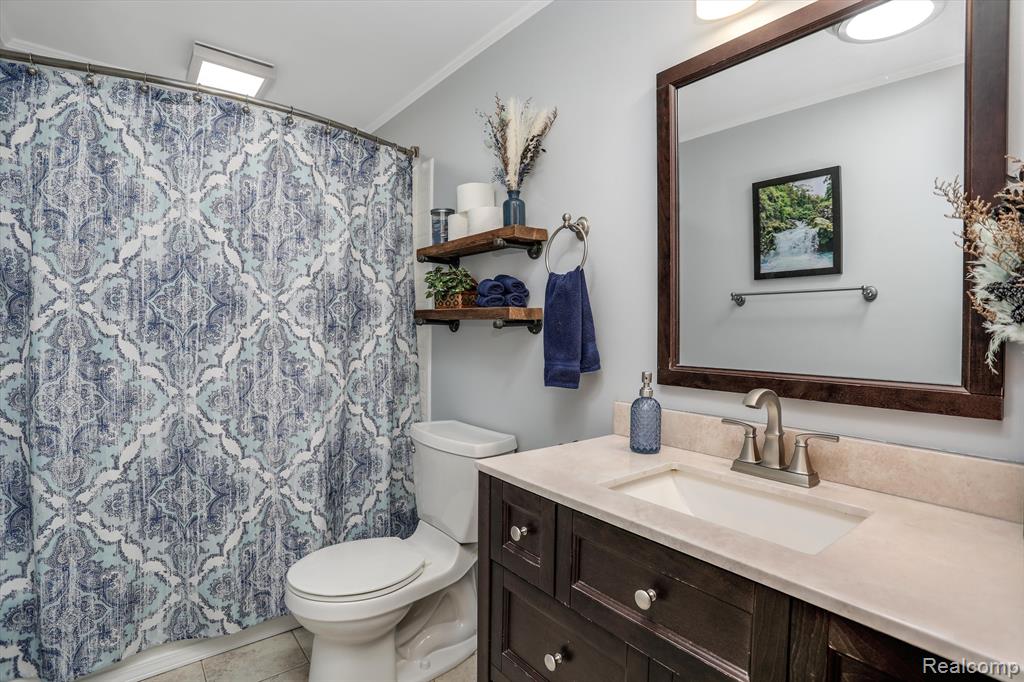 2063 Warrington Road Rochester Hills, MI 48307 - Photo 19 of 32