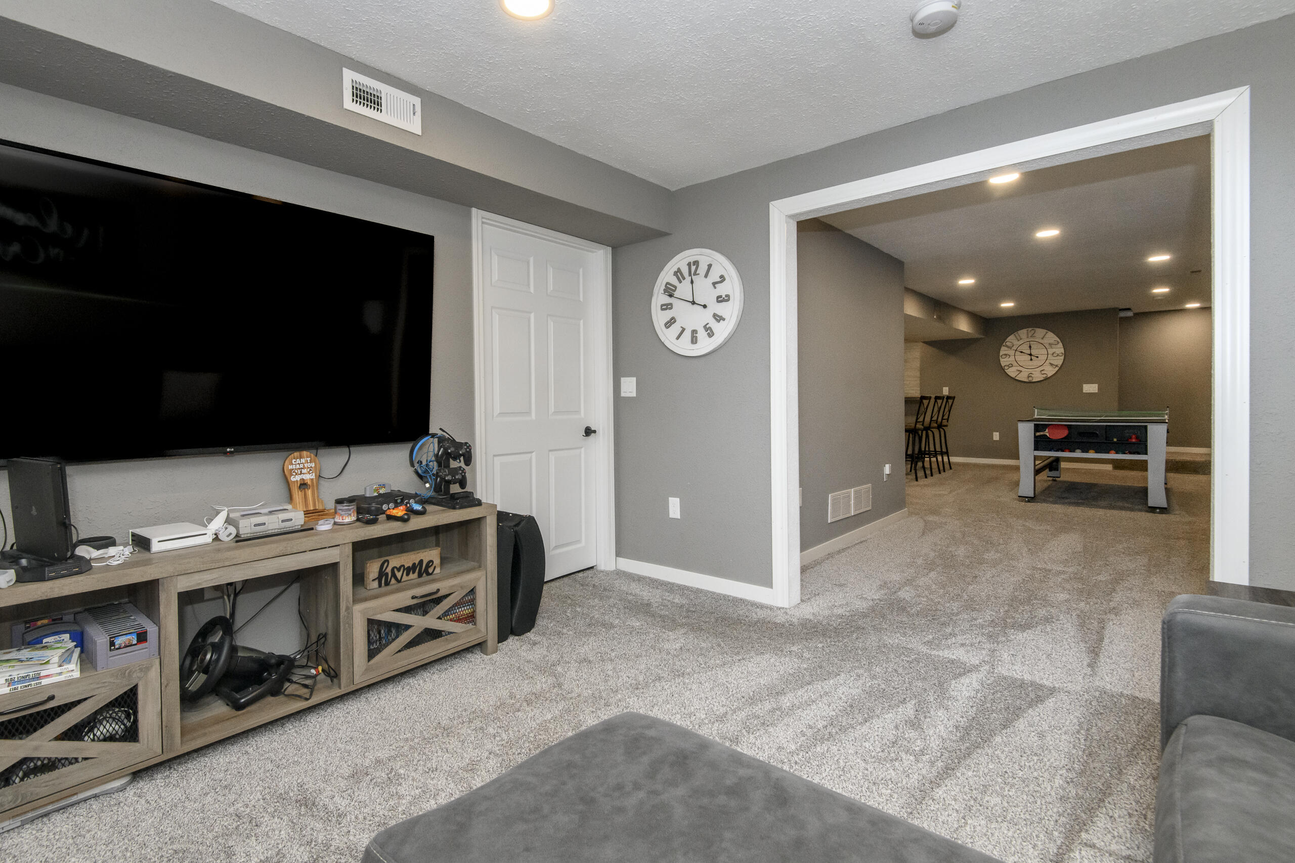 W284-n6506 Hawthorne Road Merton, WI 53029 - Photo 18 of 23 Game Room opens to Family Room
