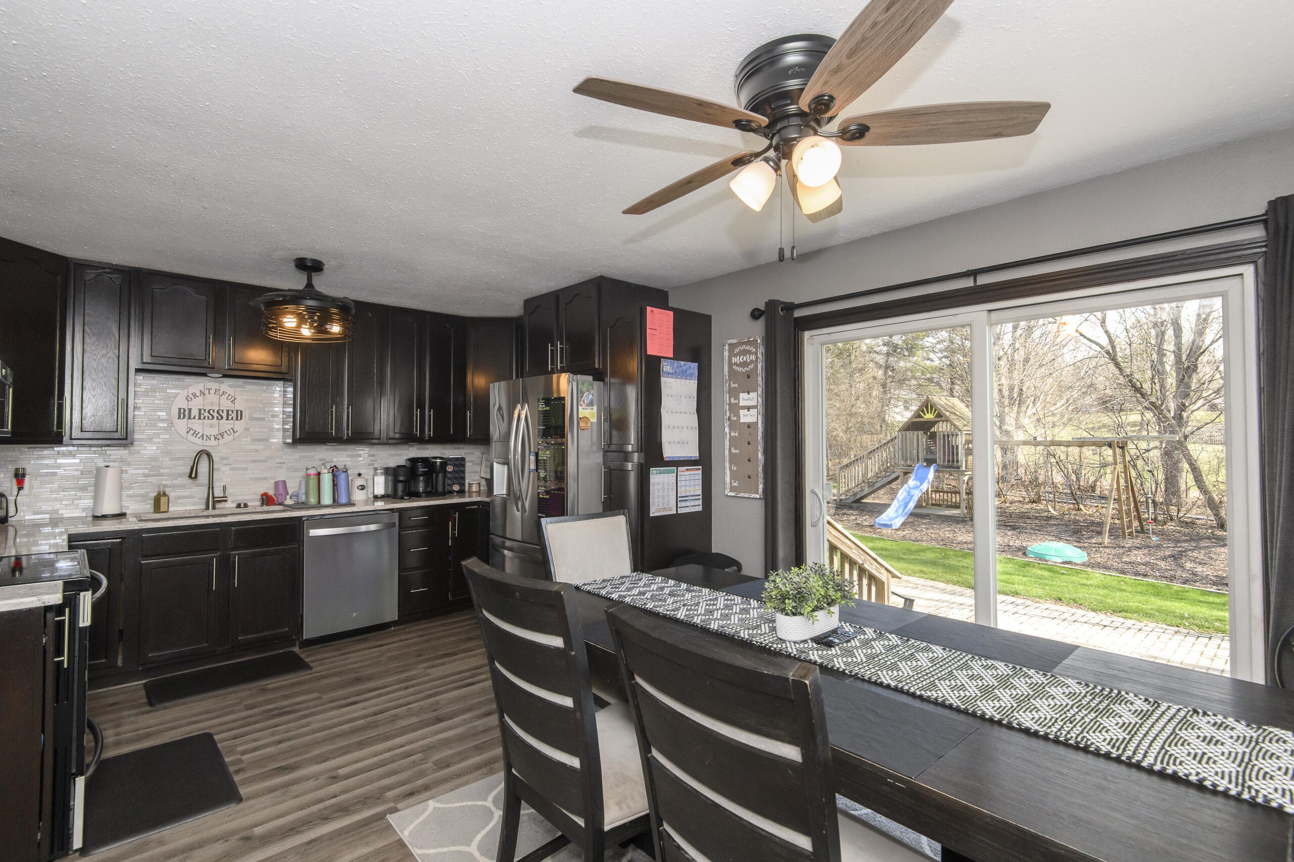 W284-n6506 Hawthorne Road Merton, WI 53029 - Photo 6 of 23 Open Kitchen