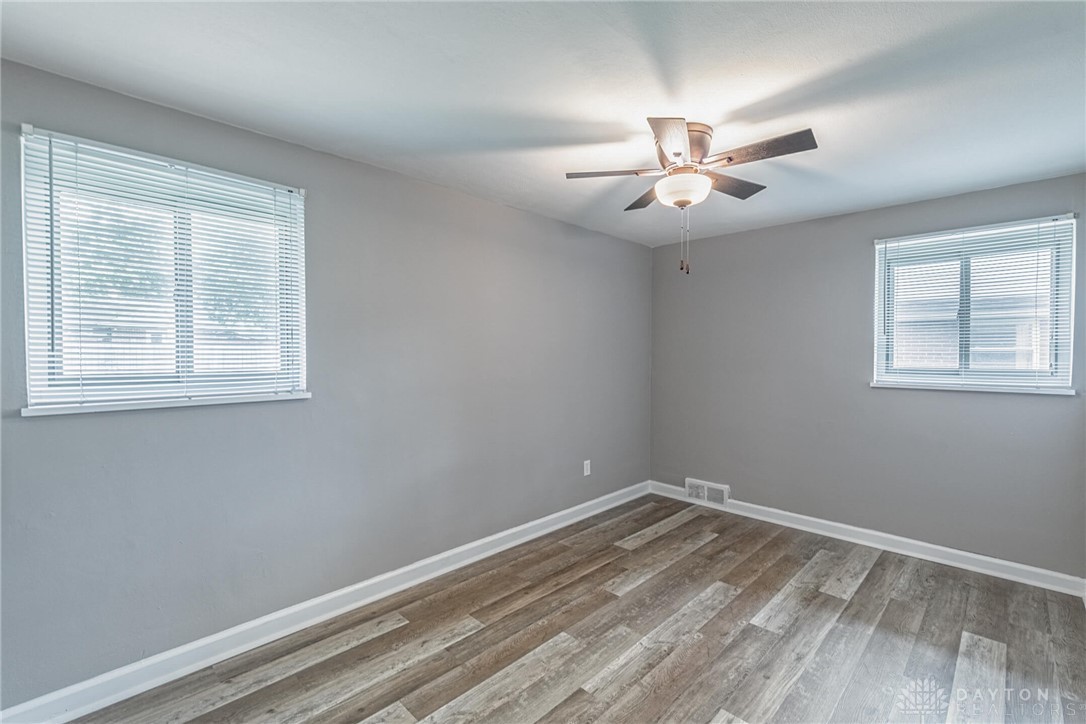 937 East Stroop Road Dayton, OH 45429 - Photo 11 of 20