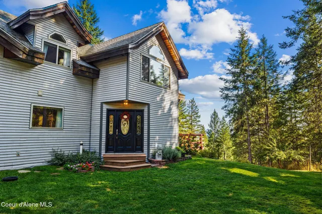 $1,500,000 | 299 Oak Terrace Creek, Cocolalla, ID 83813