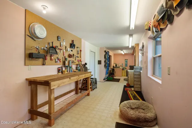 $1,500,000 | 299 Oak Terrace Creek, Cocolalla, ID 83813