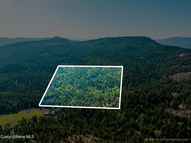 $1,500,000 | 299 Oak Terrace Creek, Cocolalla, ID 83813