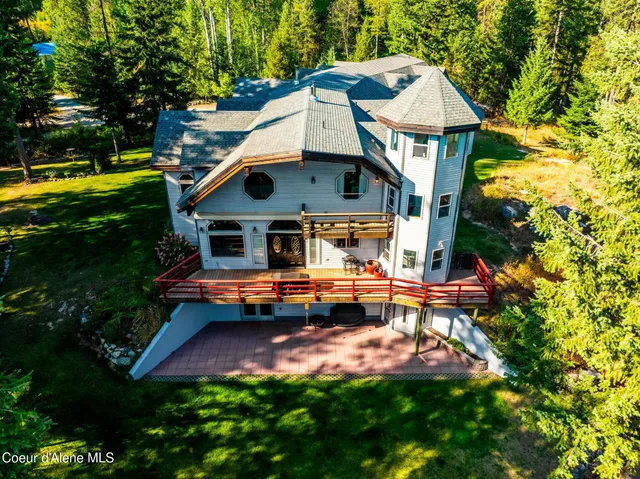 $1,500,000 | 299 Oak Terrace Creek, Cocolalla, ID 83813