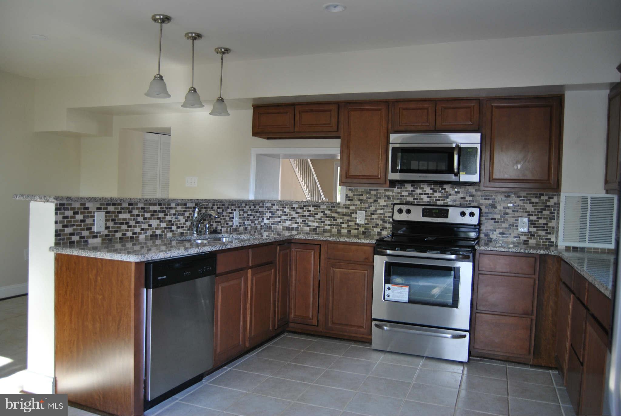 5412 7th Road South Arlington, VA 22204 - Photo 11 of 21 Kitchen