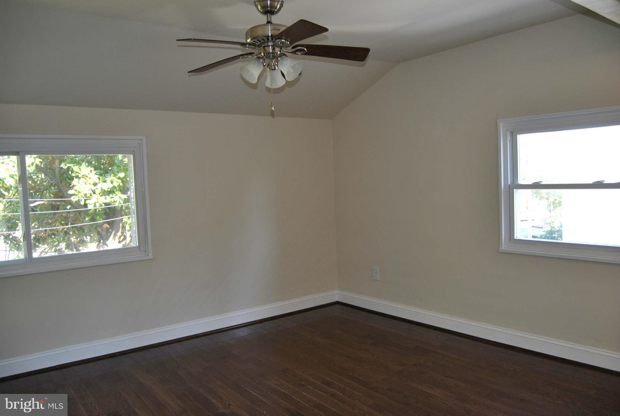 5412 7th Road South Arlington, VA 22204 - Photo 15 of 21 Bath (Master)