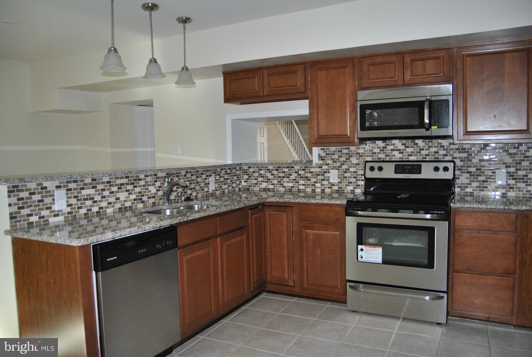 5412 7th Road South Arlington, VA 22204 - Photo 10 of 21 Kitchen