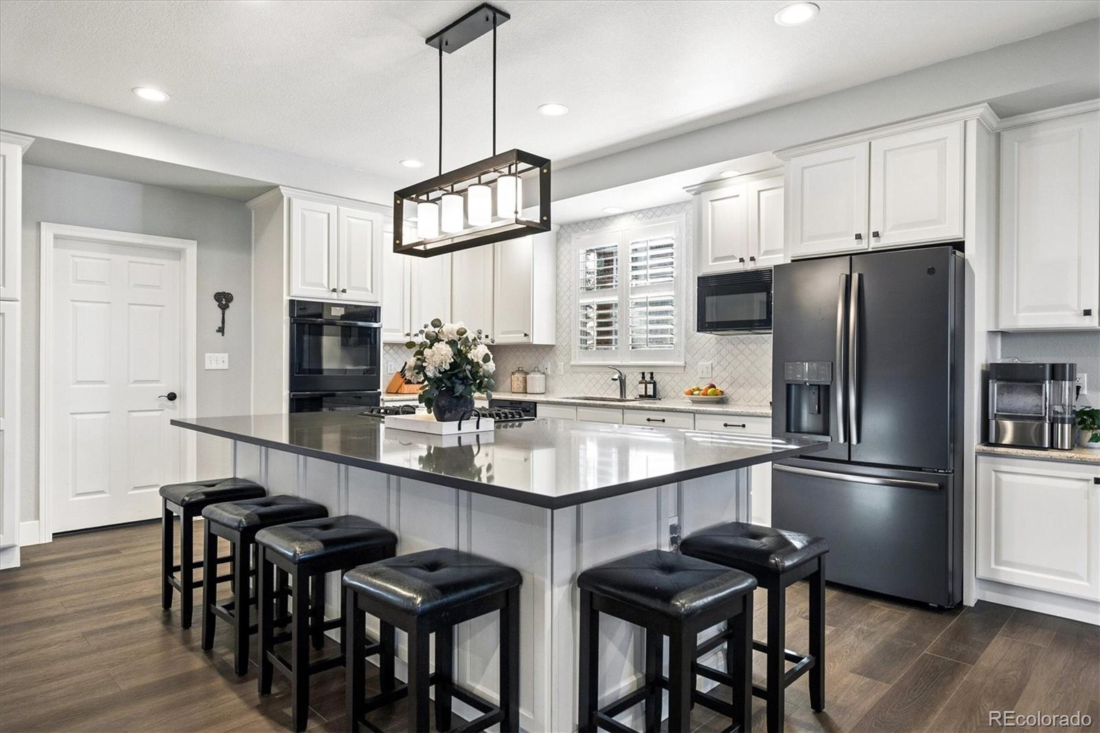 10633 Edgemont Court Highlands Ranch, CO 80129 - Photo 6 of 50