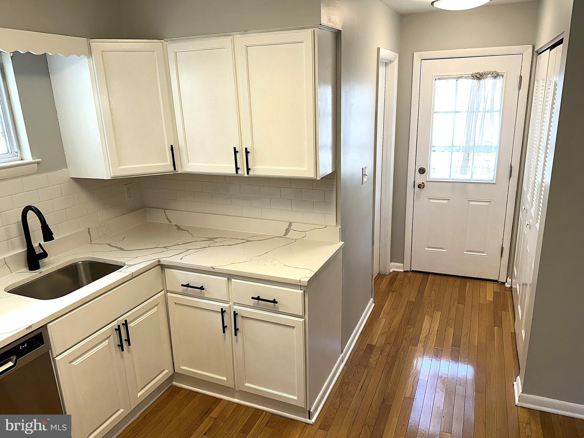 1636 Marlboro Road Edgewater, MD 21037 - Photo 5 of 48