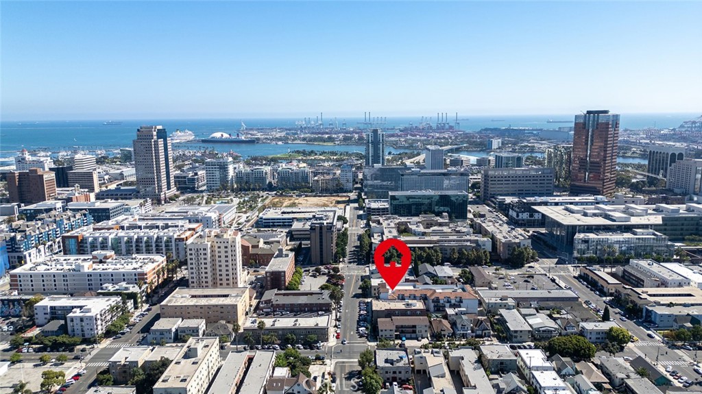 327 Chestnut Avenue, Unit 102 Long Beach, CA 90802 - Photo 15 of 26 a view of a city