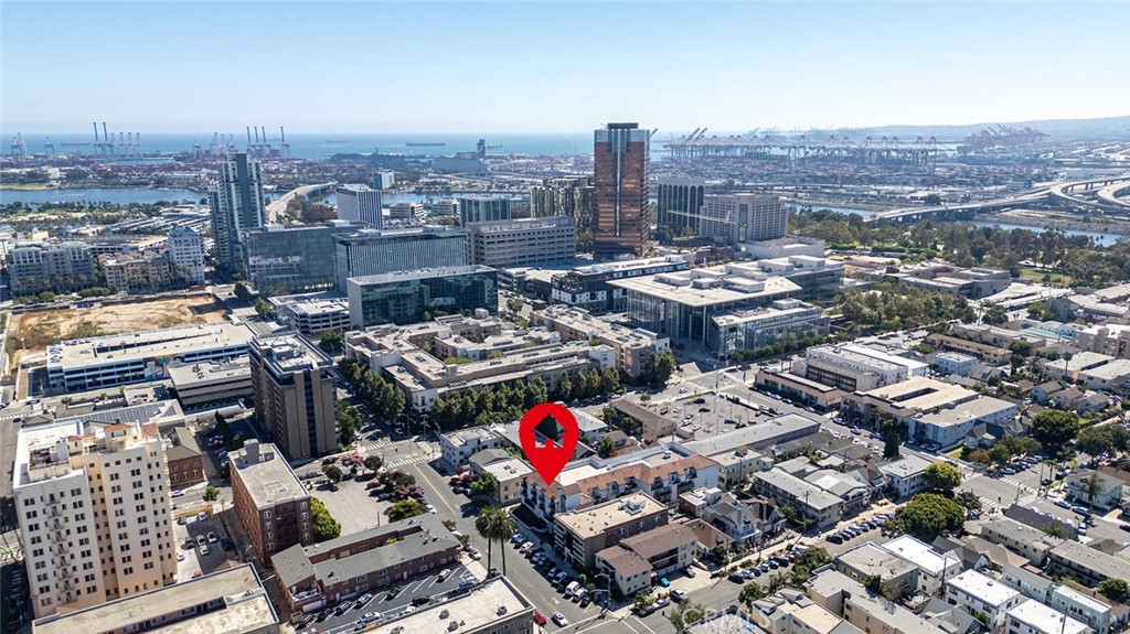 327 Chestnut Avenue, Unit 102 Long Beach, CA 90802 - Photo 16 of 26 an aerial view of a city