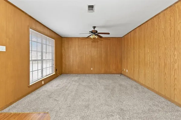 $230,000 | 704 Manson Street, Wolfe City, TX 75496