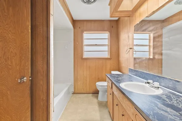 $230,000 | 704 Manson Street, Wolfe City, TX 75496