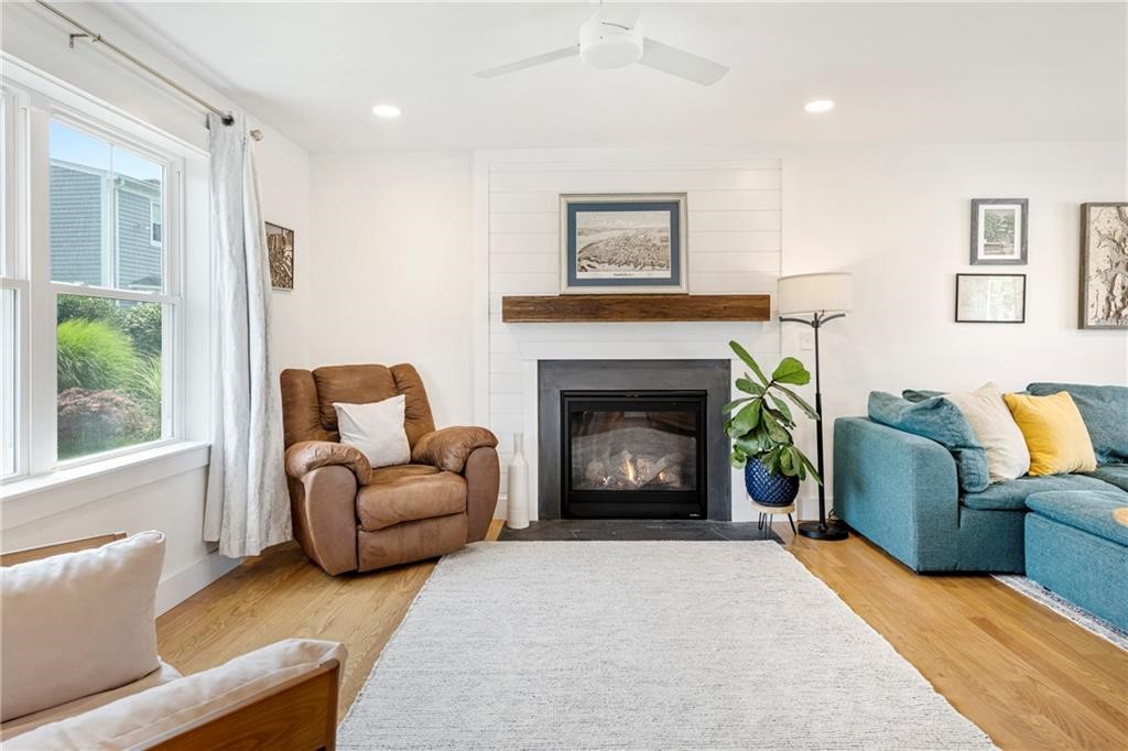 27 Massasoit Avenue Bristol, RI 02809 - Photo 5 of 7 Similar Living Room with Nickel Gap Gas Fireplace