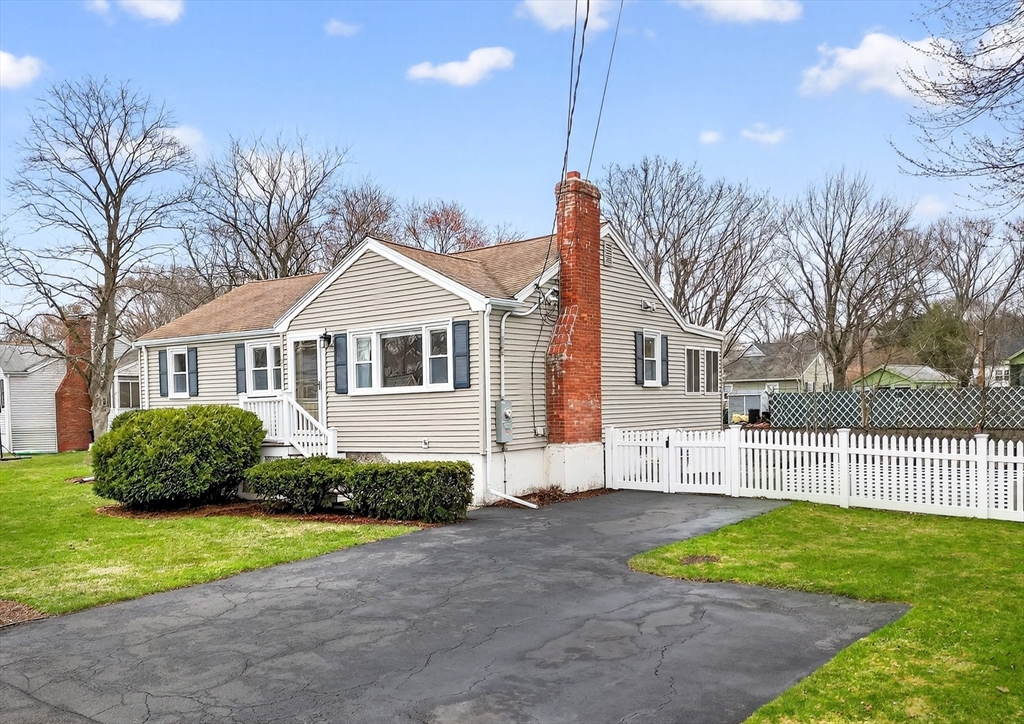13 Carson Road Woburn, MA 01801 - Photo 37 of 41 Gallery Image 37