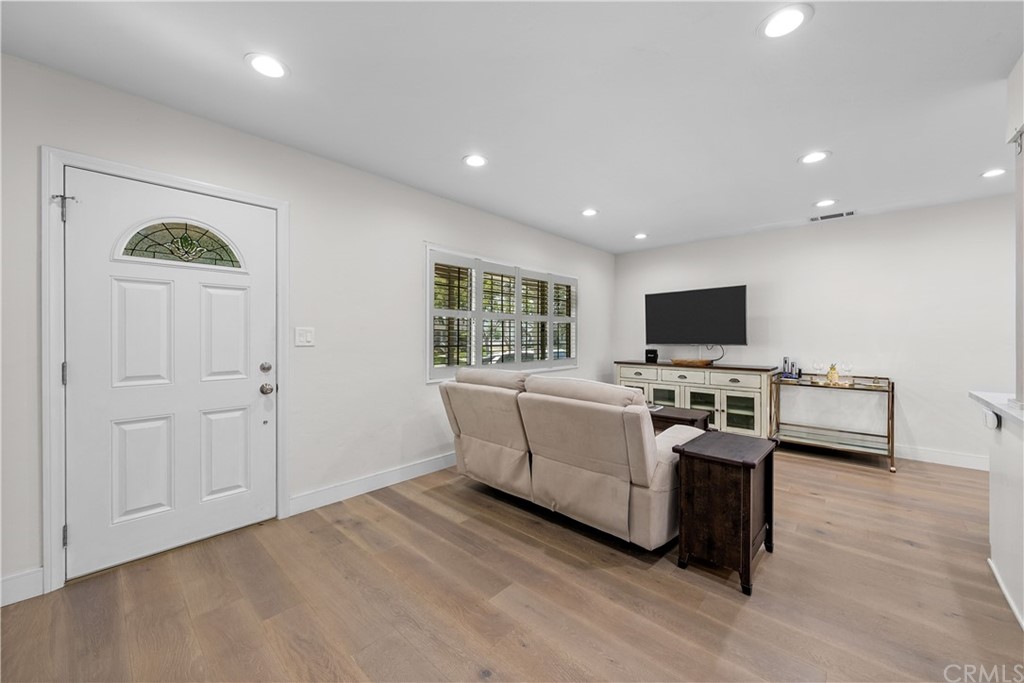 2053 Middlebrook Road Torrance, CA 90501 - Photo 6 of 45