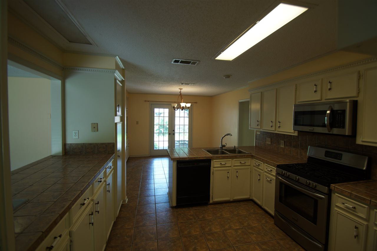 467 Waterford Road Brandon, MS 39047 - Photo 22 of 37 Photo 23