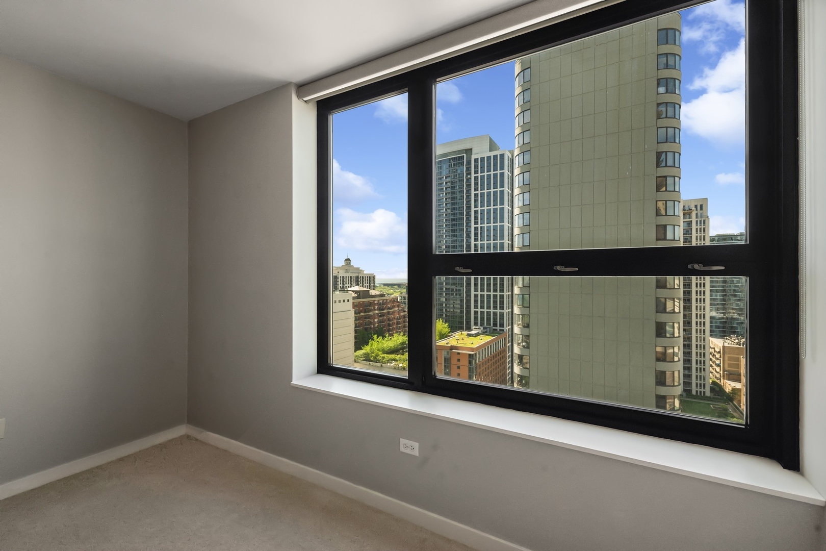 1160 South Michigan Avenue, Unit 2001 Chicago, IL 60605 - Photo 22 of 33 a view of a window of the house