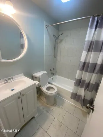 $1,350 | 70 Osborne Street, Albany, NY 12202