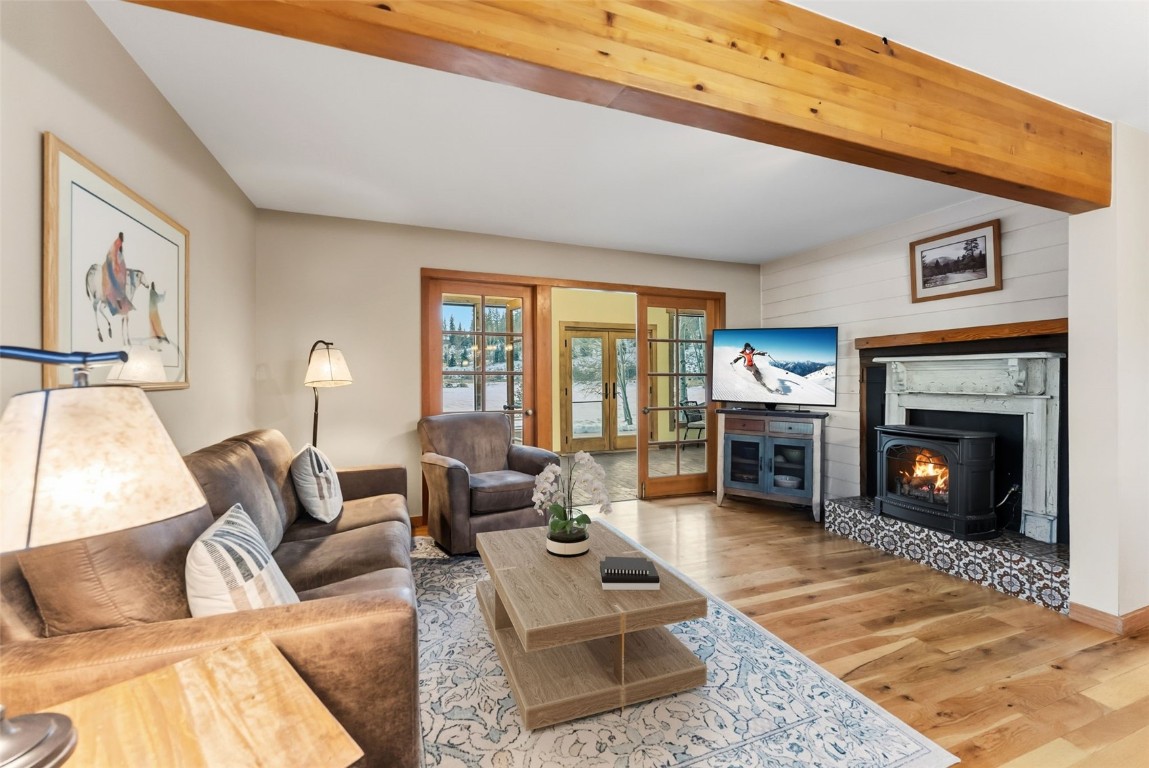 994 Summit Drive Dillon, CO 80435 - Photo 13 of 38 a living room with furniture and a fireplace