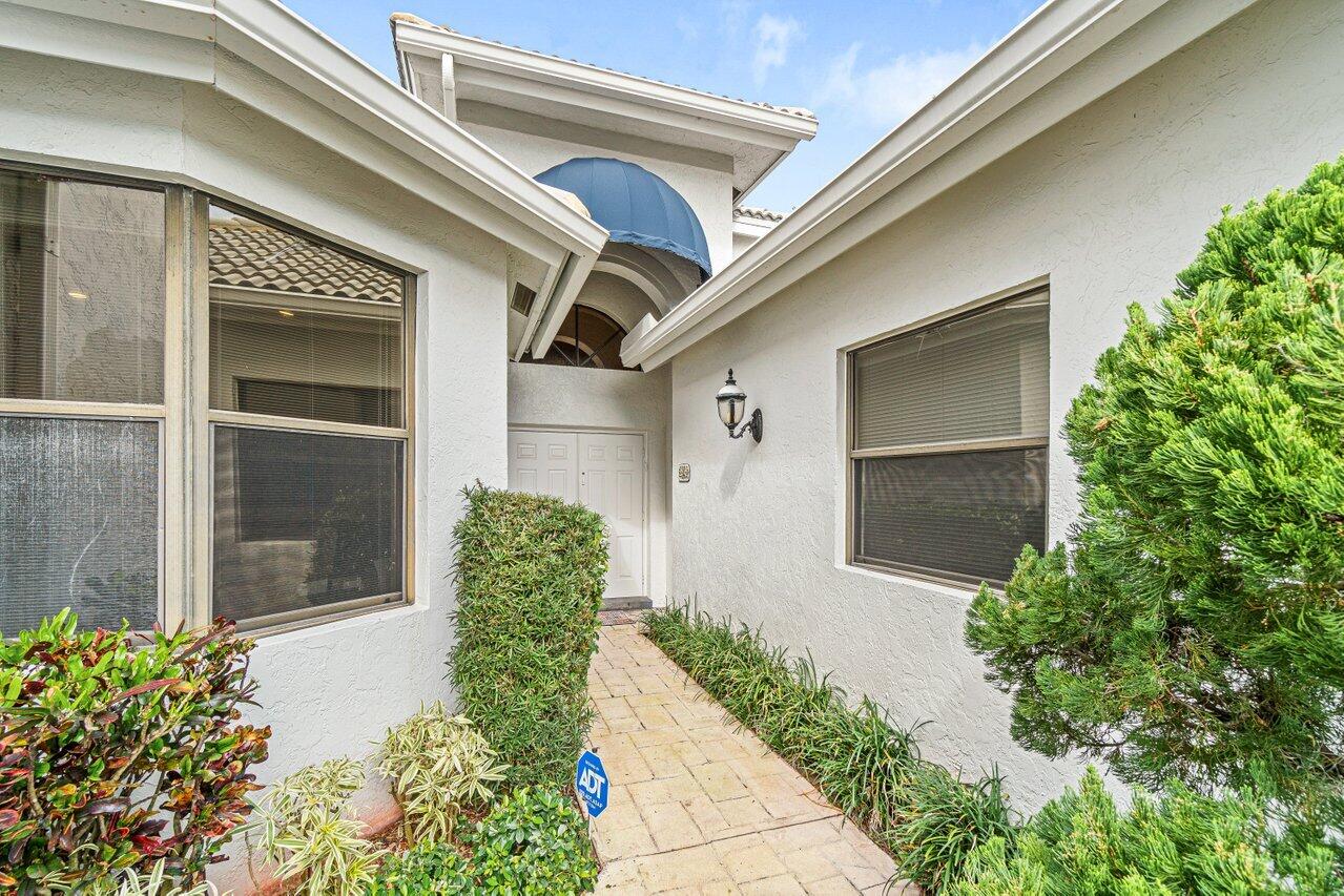 2146 Northwest 60th Circle Boca Raton, FL 33496 - Photo 4 of 35 004-2146Northwest60thCircle-BocaRaton-FL