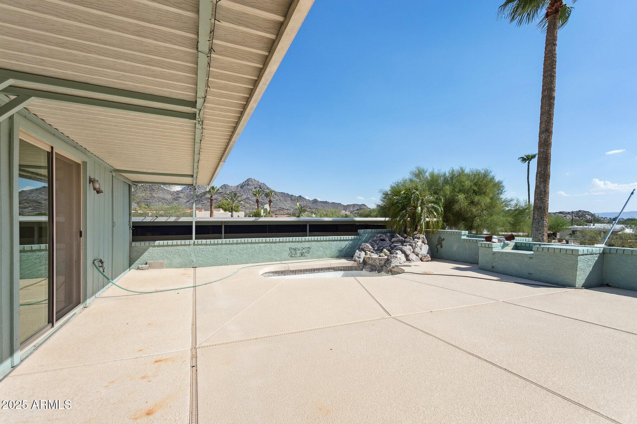 8340 North 16th Street Phoenix, AZ 85020 - Photo 36 of 45 Huge dining patio