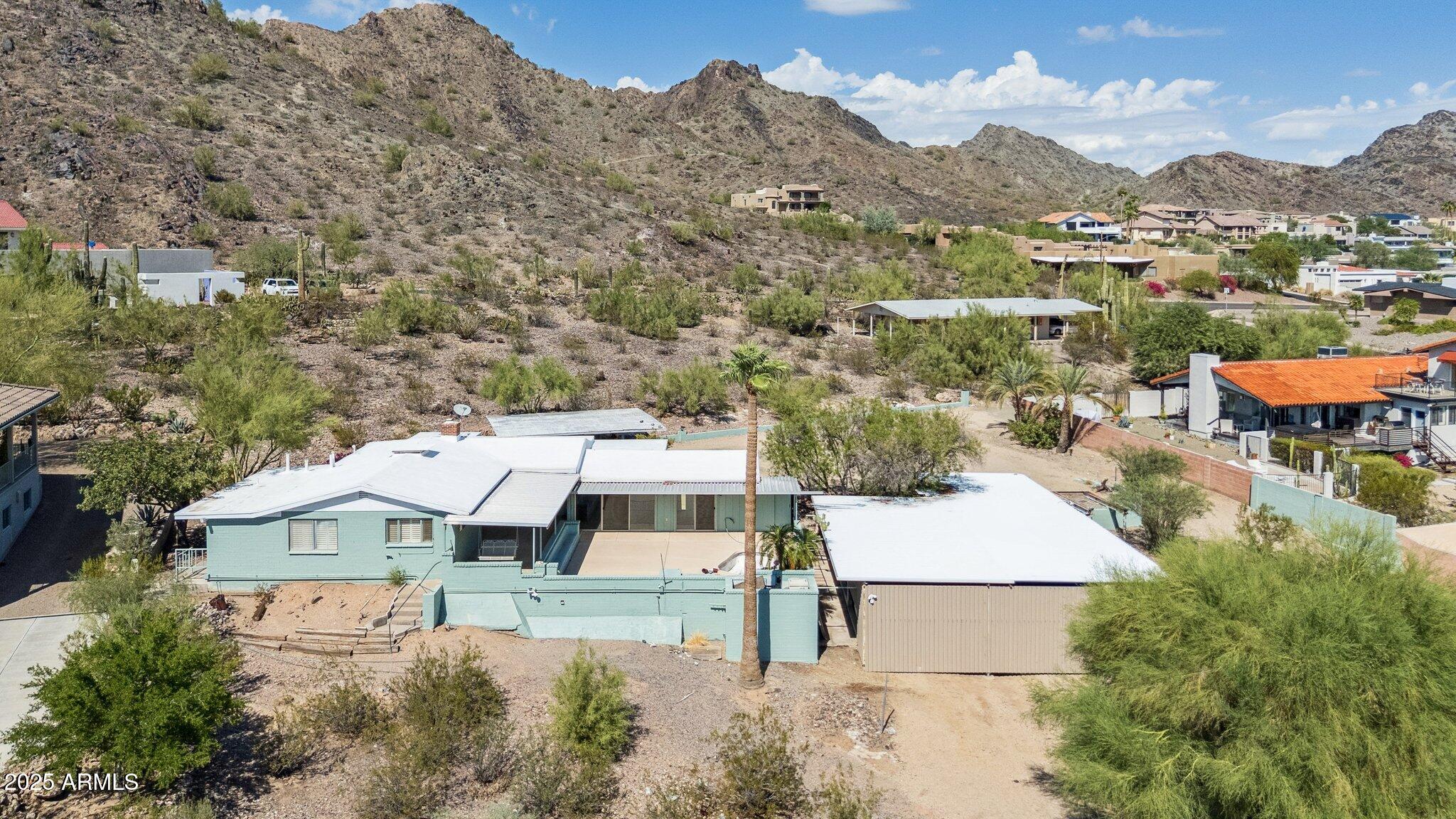 8340 North 16th Street Phoenix, AZ 85020 - Photo 5 of 45 Large mountain estate