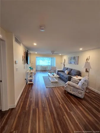 $1,800 | 5111 Southeast Miles Grant Road, Unit 104, Stuart, FL 34997